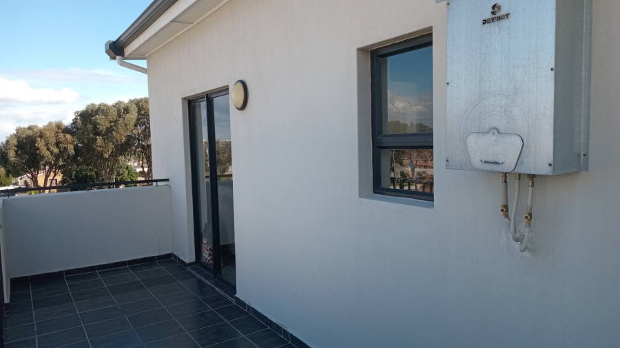 2 Bedroom Property for Sale in Table View Western Cape